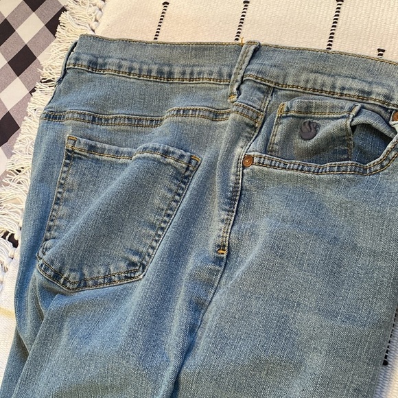 Gloria‎ Vanderbilt All Around Slimming Effect Blue Denim Capri Jeans Size 12 - Picture 6 of 8